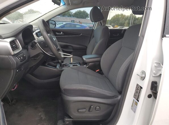 5XYPGDA54KG490404 2019 KIA SORENTO White Вид панелі приладів