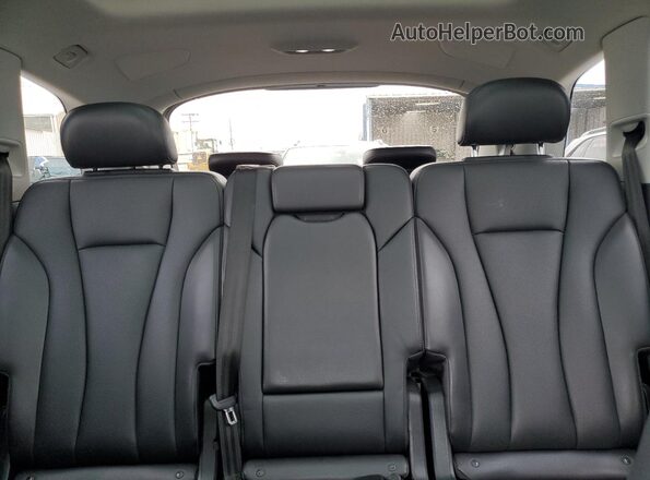 WA1LAAF70JD003344 2018 AUDI Q7 Black 