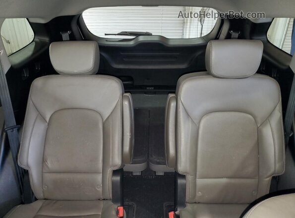 KM8SNDHF6HU218180 2017 HYUNDAI SANTA FE Silver 