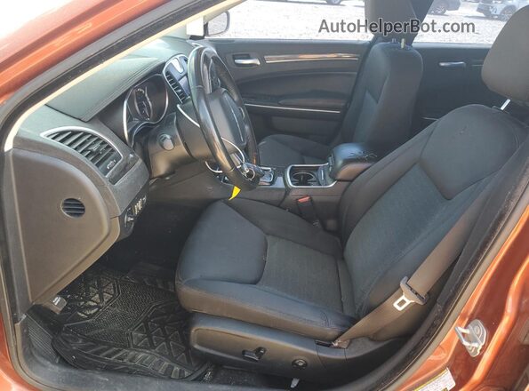 2C3CCAAG1LH220712 2020 CHRYSLER 300 Orange Սալոնի դիմացի տեսք
