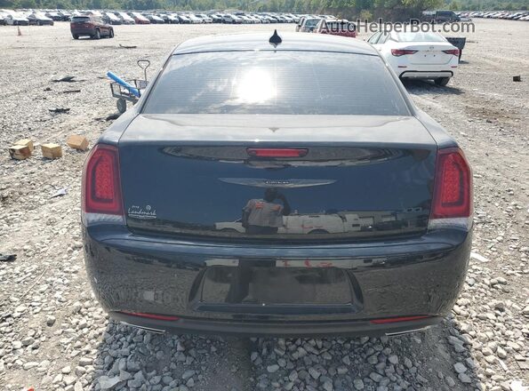 2C3CCAAG3LH250083 2020 CHRYSLER 300 Black უკანა ხედი