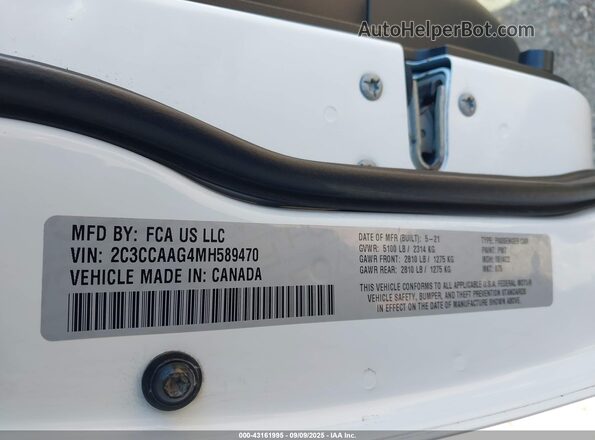 2C3CCAAG4MH589470 2021 CHRYSLER 300 White Vista del compartimento del motor