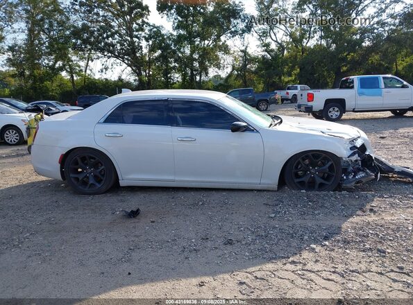 2C3CCAAG5NH139554 2022 CHRYSLER 300 White Սալոնի 360 աստիճան տեսք