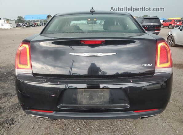 2C3CCAAG8JH340956 2018 CHRYSLER 300 Black 