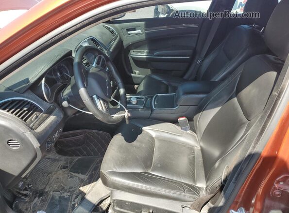 2C3CCAAG9MH557999 2021 CHRYSLER 300 Orange Widok wnętrza z przodu