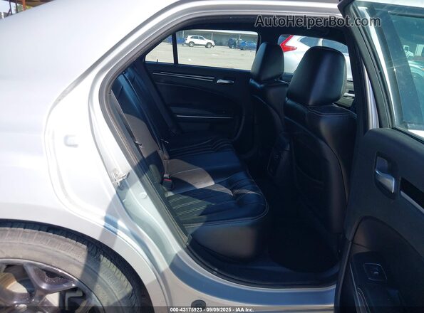 2C3CCABG0LH131406 2020 CHRYSLER 300 Silver VIN კოდის სტიკერის ხედი