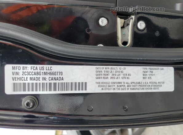 2C3CCABG1MH660770 2021 CHRYSLER 300 Black ძრავის განყოფილების ხედი