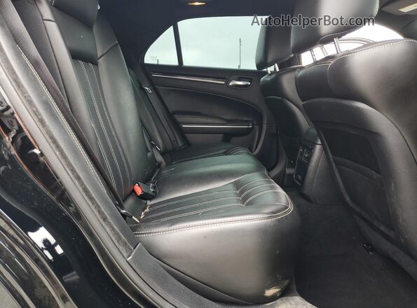 2C3CCABG1MH660770 2021 CHRYSLER 300 Black უკანა სავარძლების ხედი
