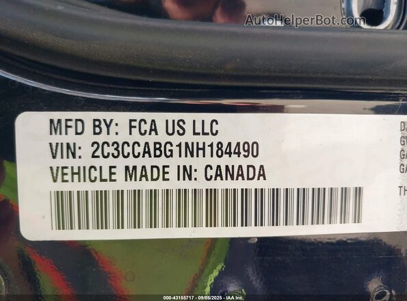 2C3CCABG1NH184490 2022 CHRYSLER 300 Black Widok komory silnika