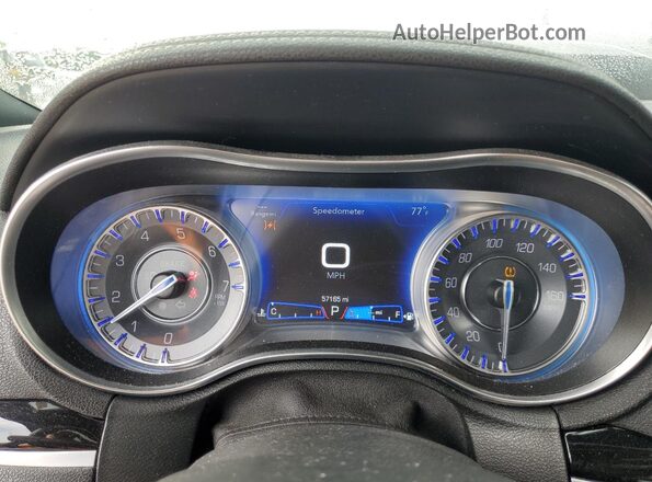 2C3CCABT4LH225706 2020 CHRYSLER 300 Темно-бордовый Вид щитка приборов