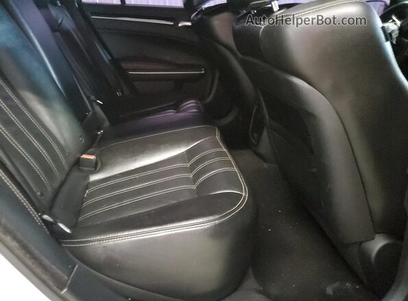 2C3CCABT5LH180663 2020 CHRYSLER 300 Белый 