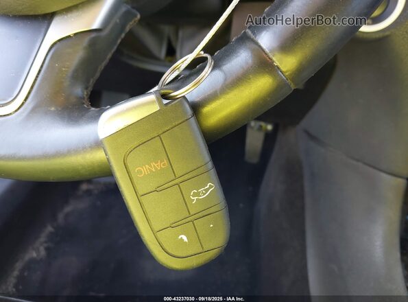 2C3CCAEG2GH348411 2016 CHRYSLER 300 Серый Вид панели приборов