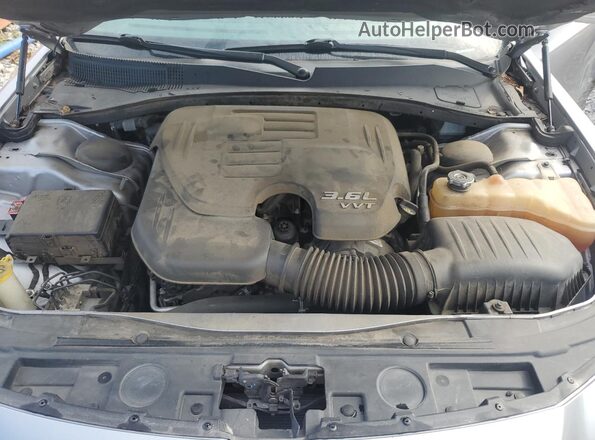 2C3CCAEG6JH193840 2018 CHRYSLER 300 Серебряный 