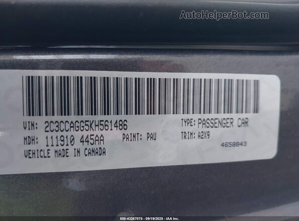 2C3CCAGG5KH561486 2019 CHRYSLER 300 Gray Widok komory silnika