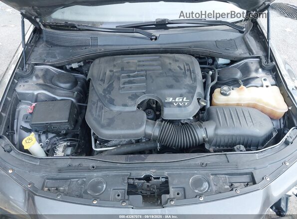 2C3CCAGG5KH561486 2019 CHRYSLER 300 Gray Widok z tyłu