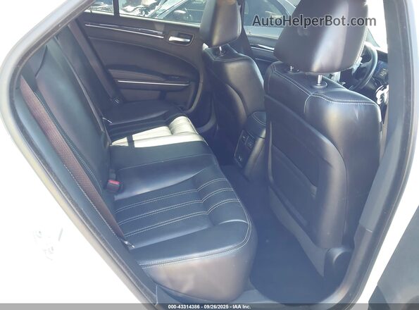 2C3CCAGG9LH137701 2020 CHRYSLER 300 White VIN კოდის სტიკერის ხედი