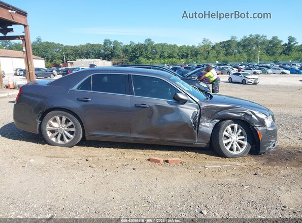 2C3CCARG8HH512384 2017 CHRYSLER 300 Gray Vista interior trasera