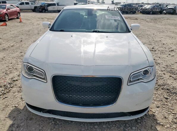 2C3CCARGXJH324701 2018 CHRYSLER 300 White 
