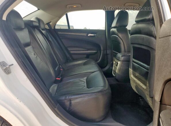 2C3CCARGXJH324701 2018 CHRYSLER 300 White 