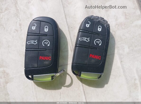 2C3CDXBG1LH116817 2020 DODGE CHARGER Белый Вид панели приборов