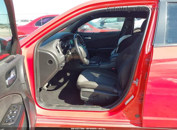 2C3CDXBG1NH208495 2022 DODGE CHARGER Красный Вид салона спереди