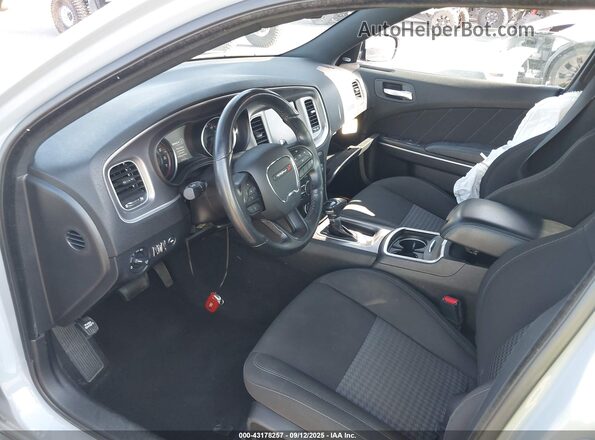 2C3CDXCT6NH235820 2022 DODGE CHARGER Gray Вид салону спереду