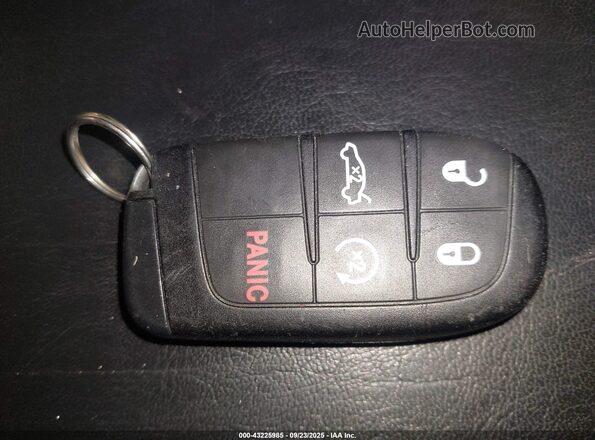 2C3CDXCTXLH200260 2020 DODGE CHARGER Бордовый Вид панели приборов
