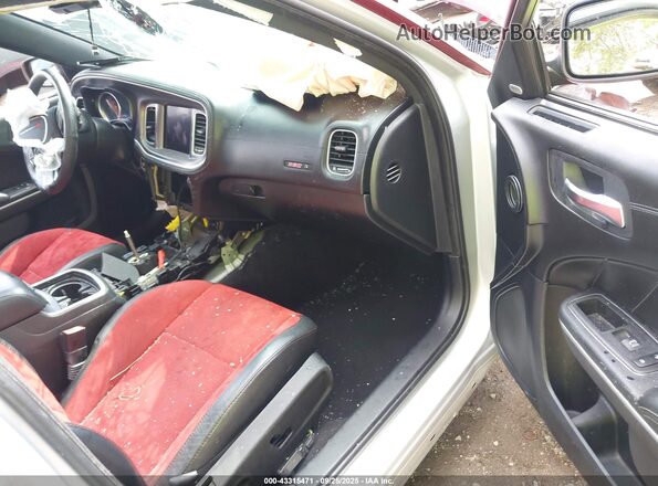 2C3CDXGJ1KH580838 2019 DODGE CHARGER Red Widok wnętrza z przodu