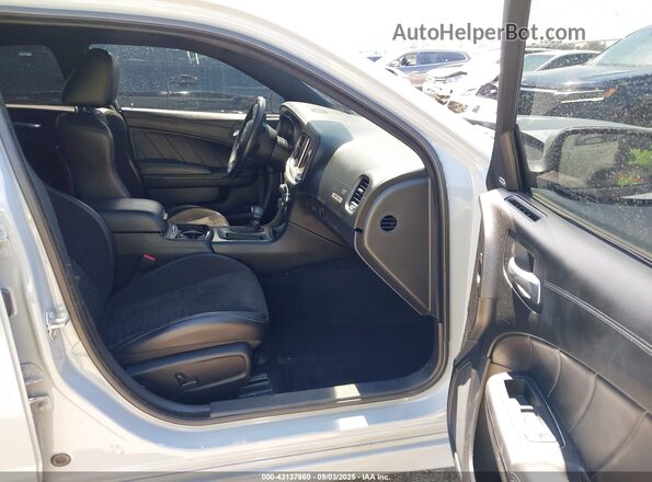 2C3CDXGJ8NH227856 2022 DODGE CHARGER Gray Widok wnętrza z przodu
