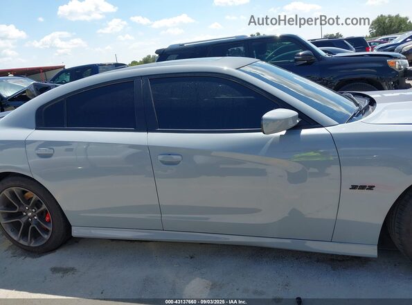 2C3CDXGJ8NH227856 2022 DODGE CHARGER Gray Widok wnętrza z tyłu