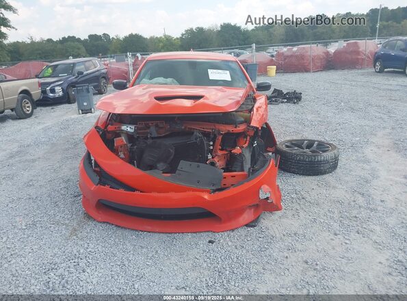 2C3CDXHG2LH176693 2020 DODGE CHARGER Orange Rear interior view