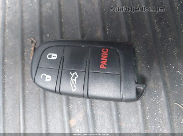 2C3CDXKG4NH190493 2022 DODGE CHARGER Белый Вид панели приборов