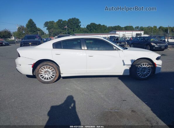 2C3CDXKG4NH190493 2022 DODGE CHARGER Белый Вид задней части салона