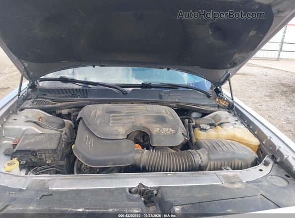 2C3CDZAG9GH284059 2016 DODGE CHALLENGER Silver Widok z tyłu