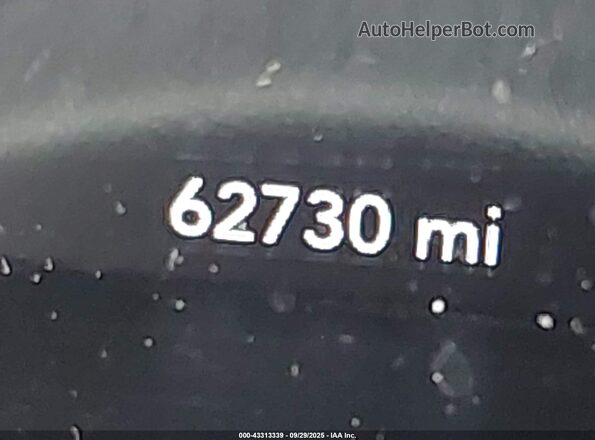 2C3CDZBT9NH108332 2022 DODGE CHALLENGER Gray Vista de los asientos traseros