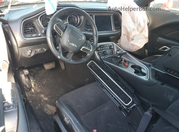 2C3CDZFJ3LH159685 2020 DODGE CHALLENGER Красный Вид панели приборов