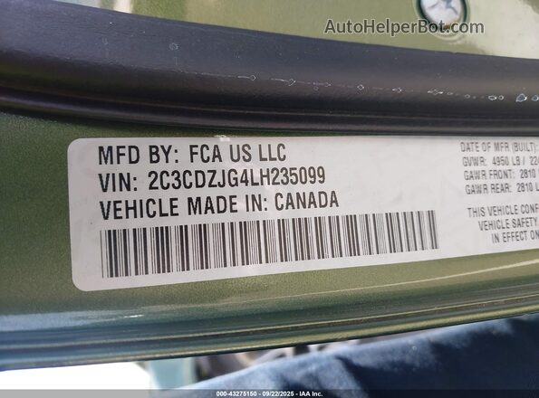 2C3CDZJG4LH235099 2020 DODGE CHALLENGER Green Widok komory silnika