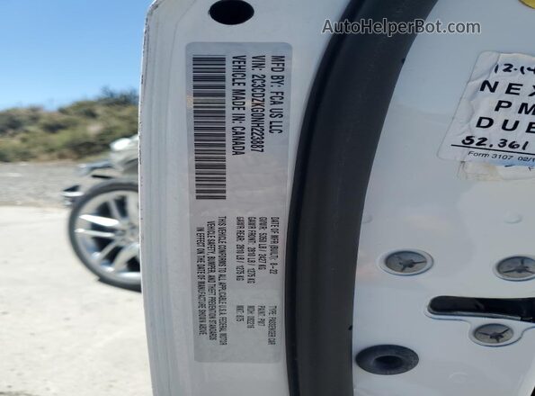 2C3CDZKG0NH223887 2022 DODGE CHALLENGER White Widok naklejki z numerem VIN