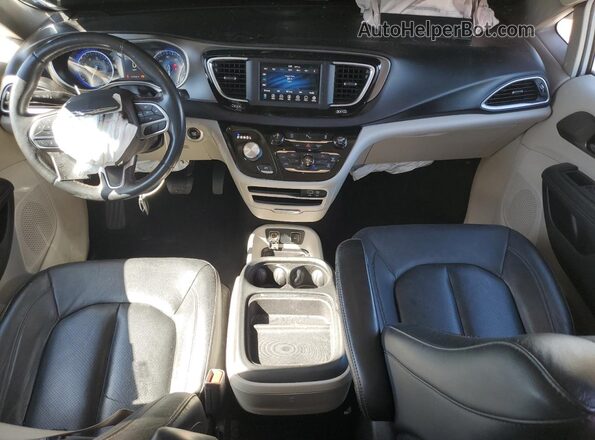 2C4RC1BG0LR115139 2020 CHRYSLER PACIFICA Белый Вид панели приборов