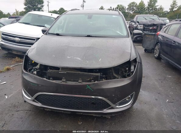 2C4RC1BG2LR140592 2020 CHRYSLER PACIFICA Gray Вид задньої частини салону
