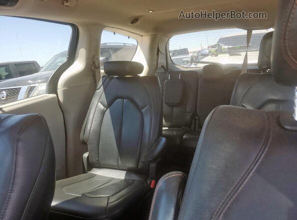 2C4RC1BG2LR280254 2020 CHRYSLER PACIFICA Gray უკანა სავარძლების ხედი