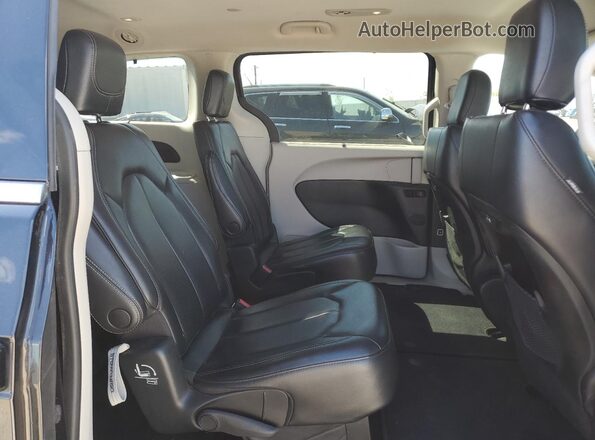 2C4RC1BG2NR169352 2022 CHRYSLER PACIFICA Black Rear interior view