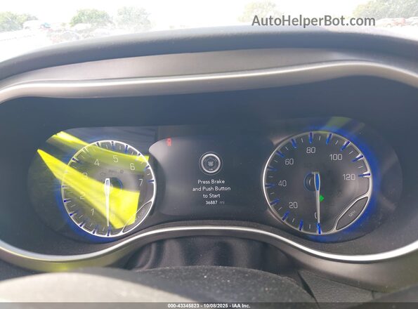 2C4RC1BG2RR129732 2024 CHRYSLER PACIFICA White Widok tylnych siedzeń