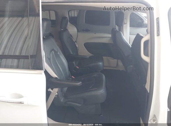 2C4RC1BG6LR276059 2020 CHRYSLER PACIFICA White Vista de la etiqueta del VIN