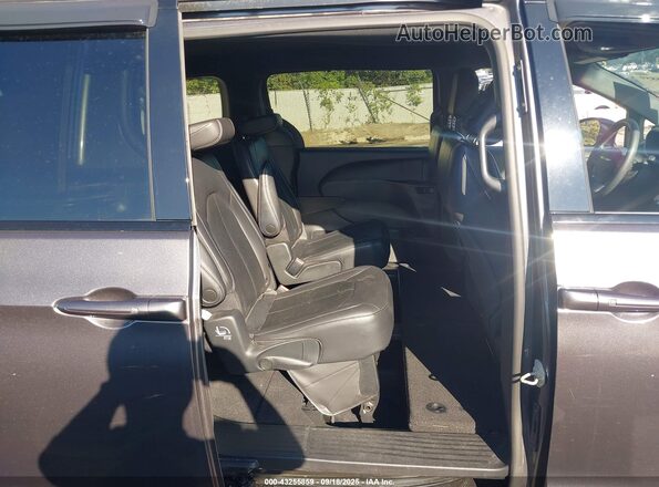 2C4RC1BG9NR122576 2022 CHRYSLER PACIFICA Gray 