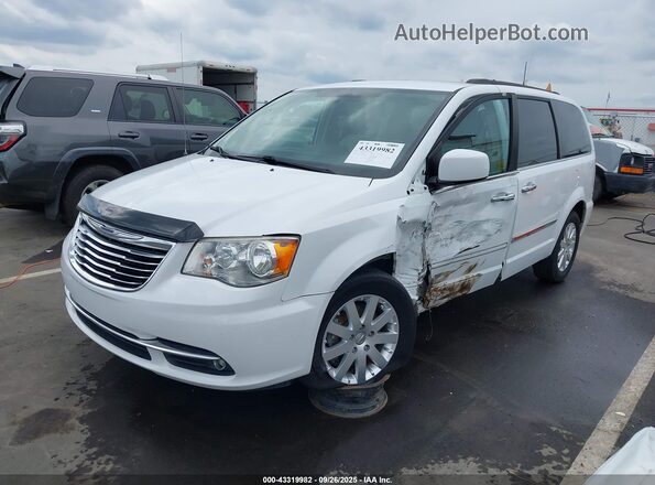 2C4RC1BGXGR222379 2016 CHRYSLER TOWN & COUNTRY White Przód lewy