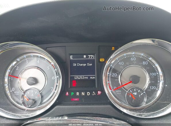 2C4RC1BGXGR222379 2016 CHRYSLER TOWN & COUNTRY White Widok tylnych siedzeń