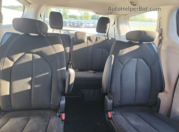 2C4RC1CG0PR548299 2023 CHRYSLER VOYAGER Black 