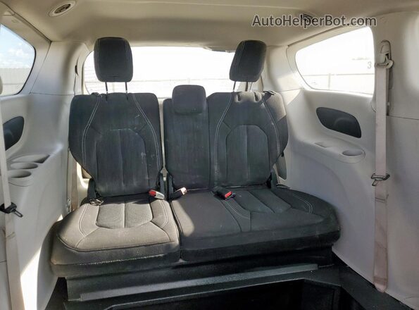 2C4RC1CG1RR155785 2024 CHRYSLER VOYAGER Белый Вид задних сидений