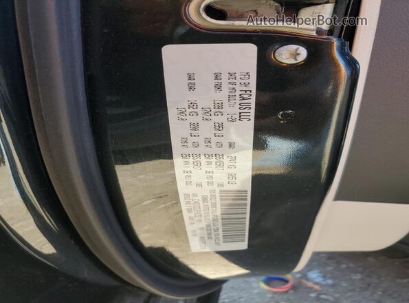 2C4RC1CG3LR141751 2020 CHRYSLER VOYAGER Black Widok naklejki z numerem VIN
